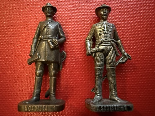 Kinder soldatini figurini - 2, in